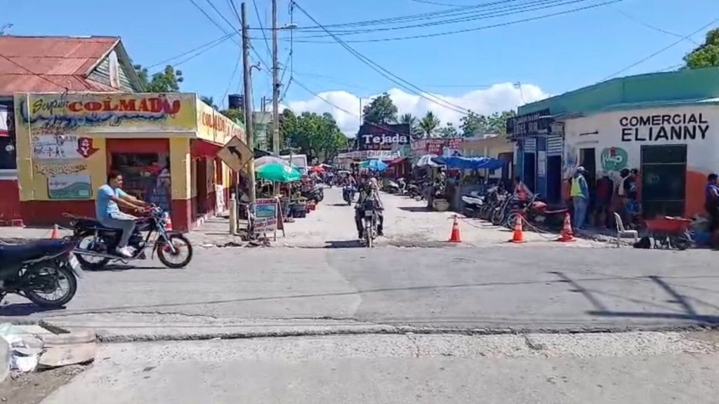 Mujer resulta herida durante presunta discusión en mercado público en Barahona
