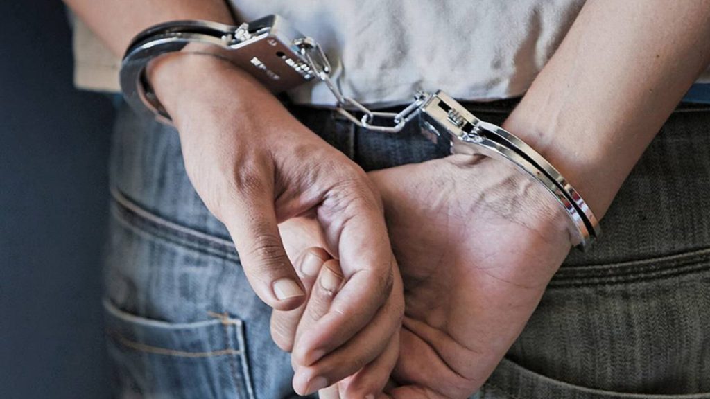 Dictan 18 meses de prisión preventiva contra acusado en Senasa que intentó salir de RD