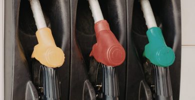 Gasolina premium sube RD$9.00 y la regular RD$7.00 en Medio Oriente mantiene el petróleo