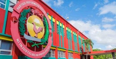 PRSC respalda recorte del 50% al financiamiento de partidos