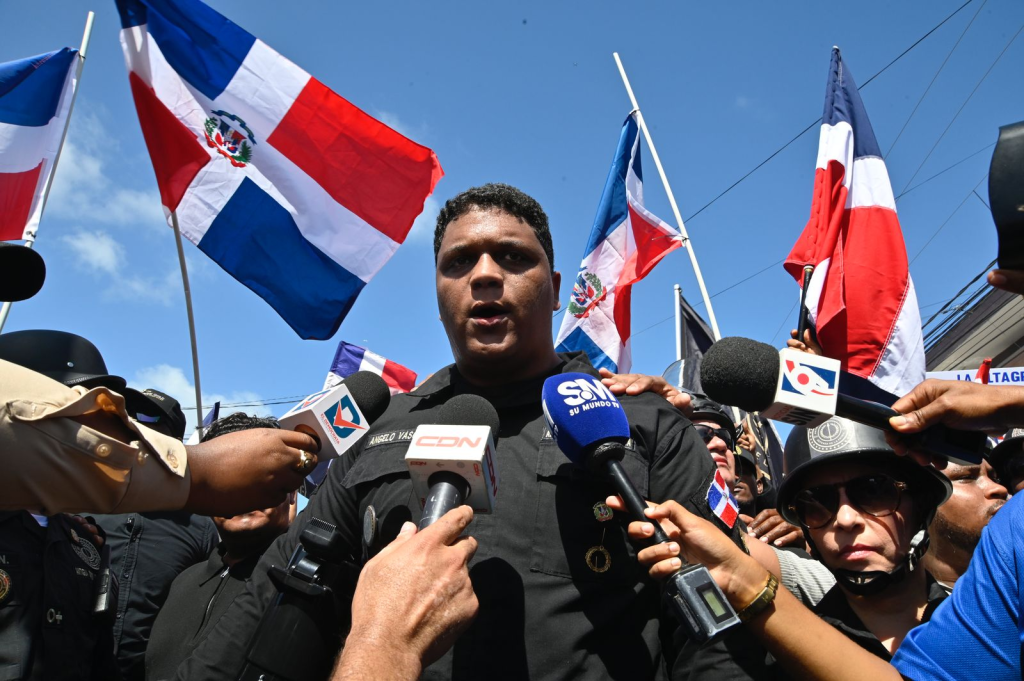 Denuncian posible provocación tras uso de bombas lacrimógenas en protesta de San Juan