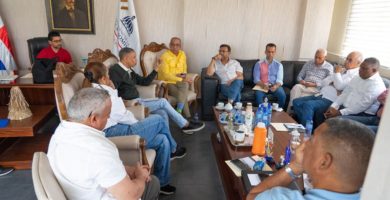 Deligne exhorta a respaldar ajustes dirigidos a mantener estabilidad sin afectar sectores más vulnerables