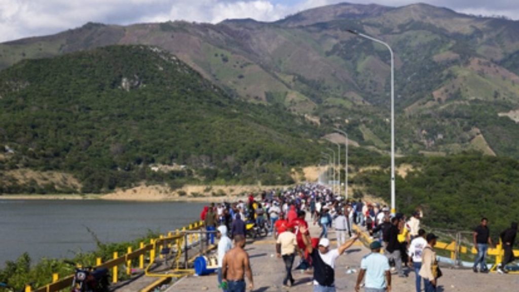 Felicitan decisión del presidente Abinader de paralizar actividad minera en San Juan