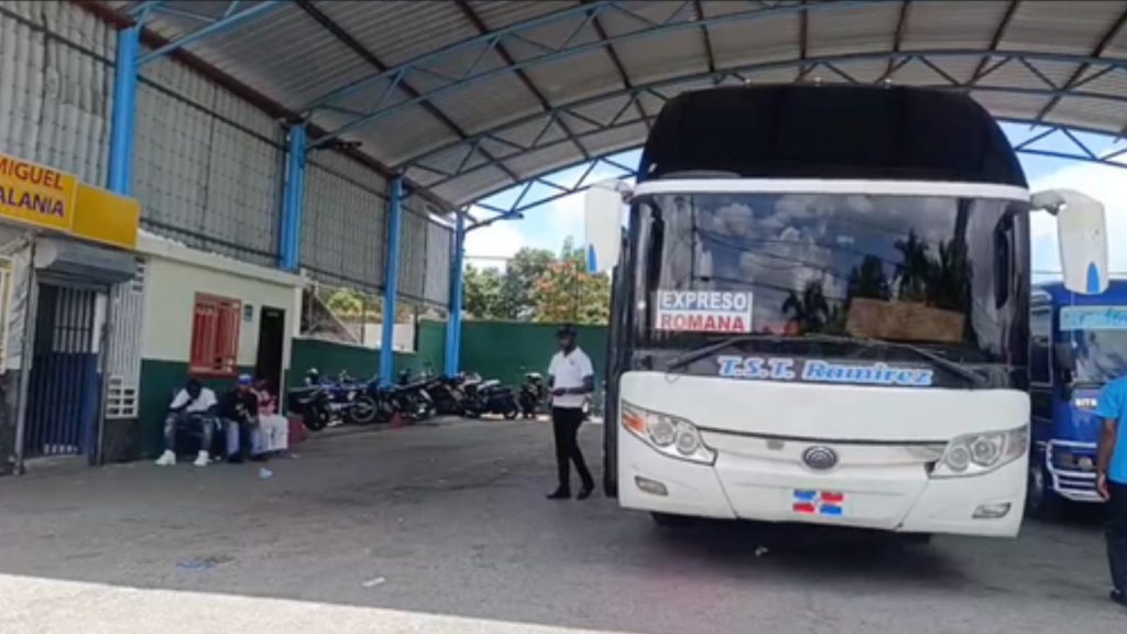 VIDEO: Ciudadanos se quejan por aumento del pasaje en La Altagracia