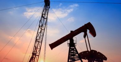 Petróleo de Texas cae un 3,9 %, hasta US$102,27, al mantenerse la tregua EEUU-Irán