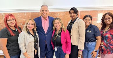 Juan Ramón Gómez Díaz supervisa operativo de renovación de cédulas de la JCE en el Grupo Telemicro