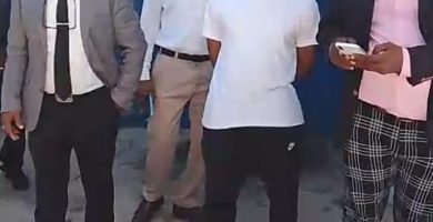 VIDEO : Acusado de homicidio en SPM intenta entregarse, pero DICRIM no lo recibe por falta del arma