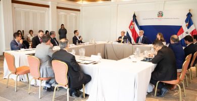 Abinader destaca crecimiento económico y estabilidad de RD en Costa Rica