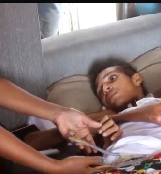 VIDEO: Madre clama ayuda para su hijo de 23 años que quedó en cama tras accidente en Azua