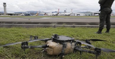 Dron cargado con explosivos cayó cerca del aeropuerto de Bogotá y de base aérea militar