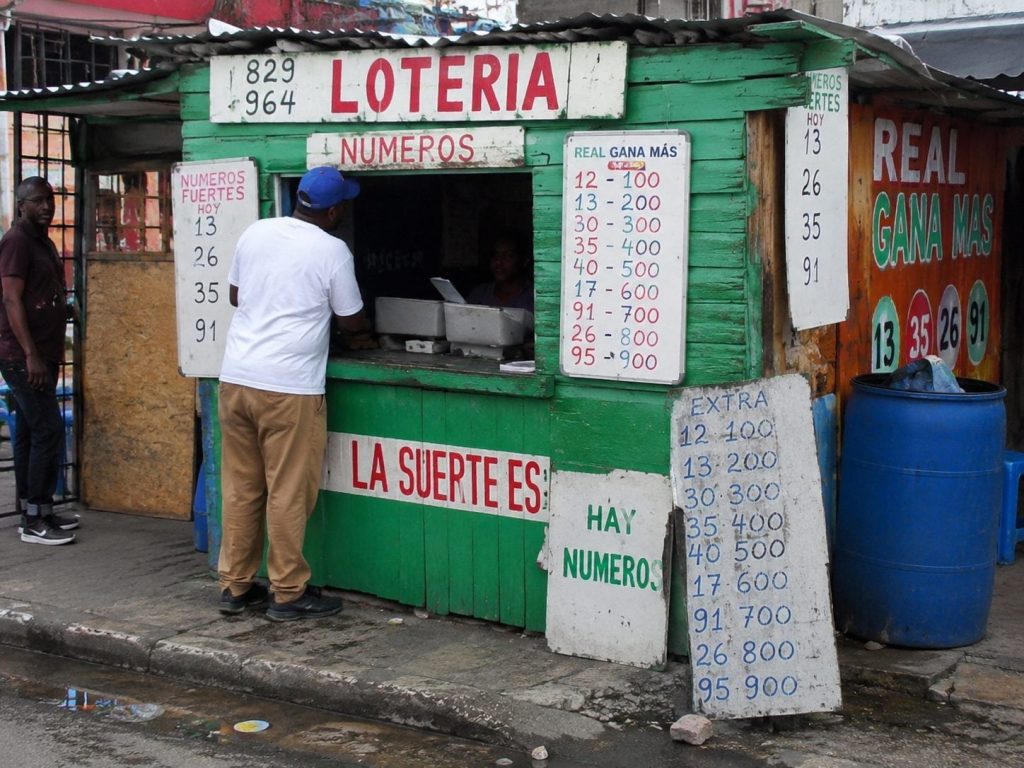 Bancas de lotería ilegales se han triplicado, según representantes del sector