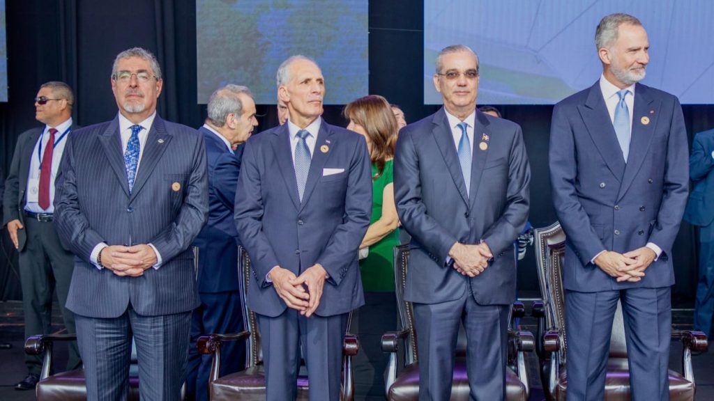 Abinader participa en transmisión de mando presidencial de presidenta de Costa Rica