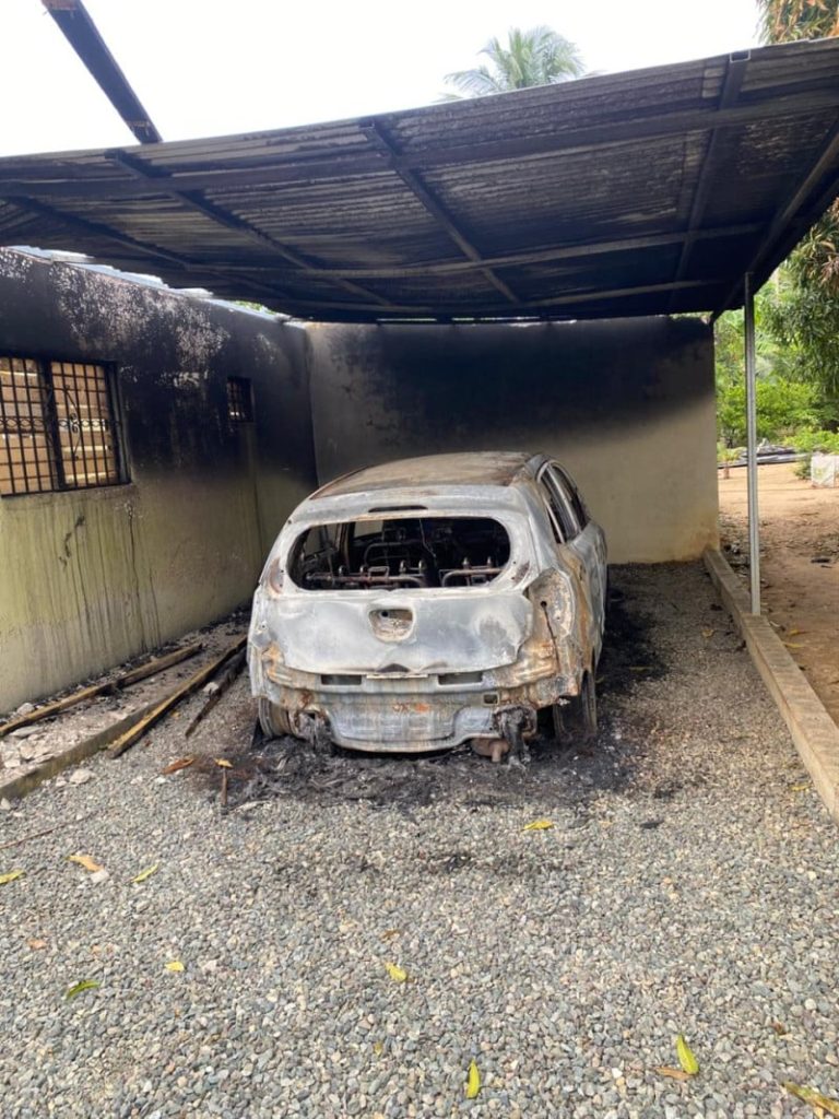 VIDEO: Familia de El Caimito Afuera pide justicia tras ataque incendiario a su vivienda en La Vega