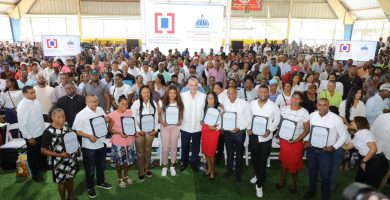 Abinader entregará títulos de propiedad, tres techados escolares y remozamiento de club Los Cachorros este domingo