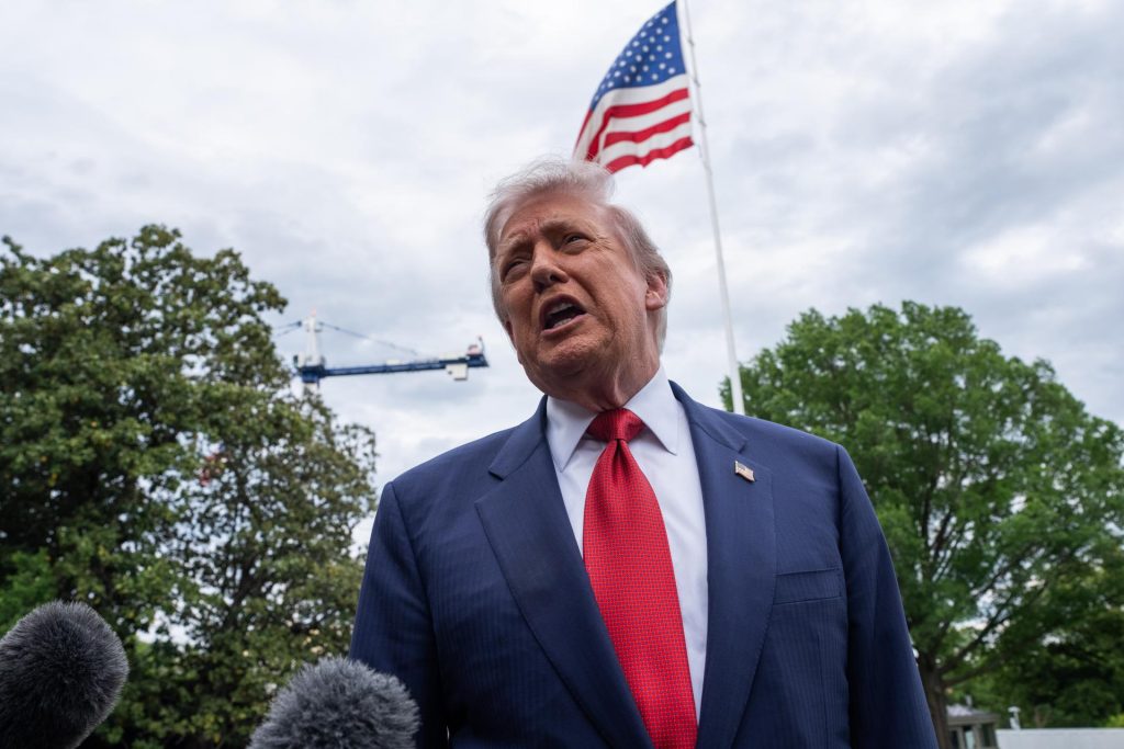 Trump dice que Irán «no se reirá más» de Estados Unidos