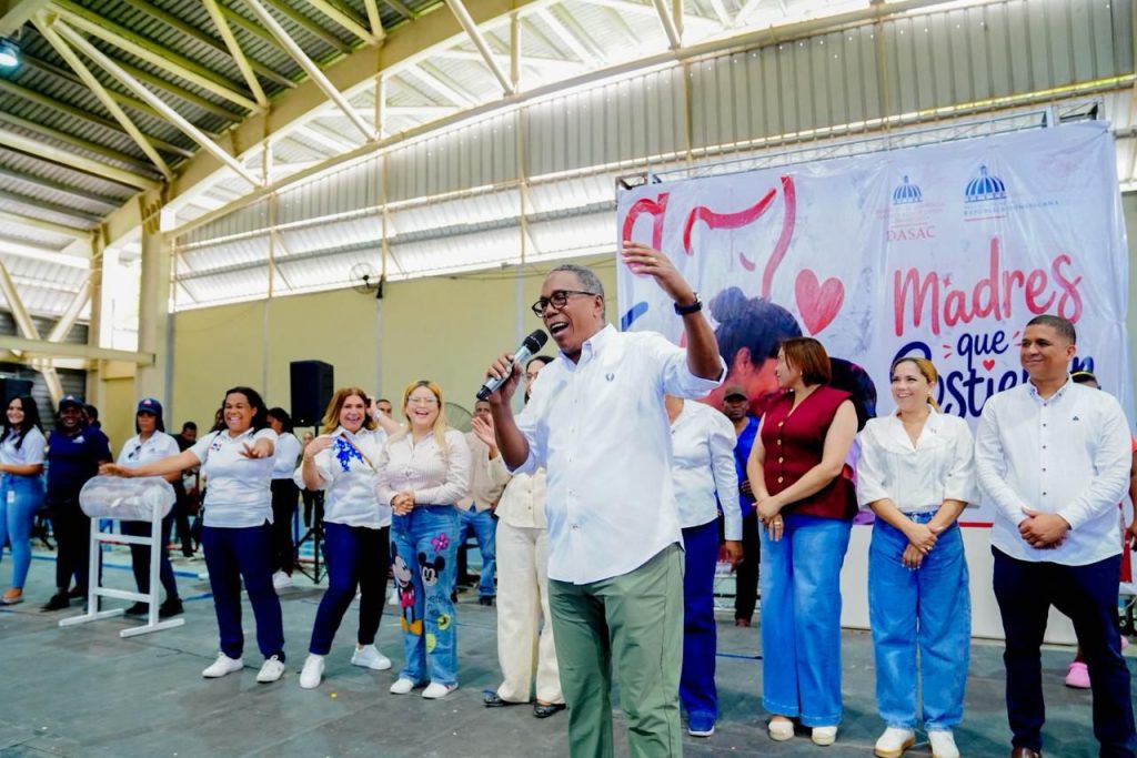 Asistencia Social y Alimentación Comunitaria impacta a más de 10 mil madres en cuatro provincias