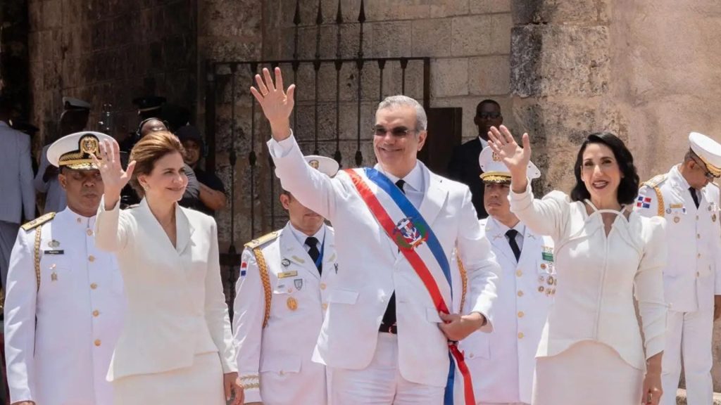 Luis Abinader mantiene sólida aprobación pese a la creciente preocupación económica en el país, según encuesta