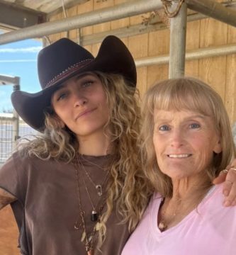 Paris Jackson felicita a su madre en el Día de las Madres y resalta su gran parecido