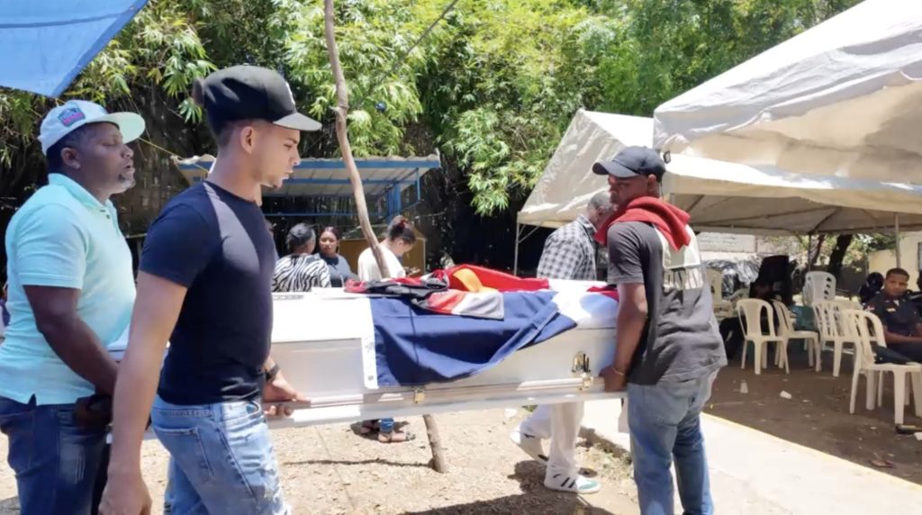 Sepultan a sargento de la PN ultimado en operativo; familiares claman justicia