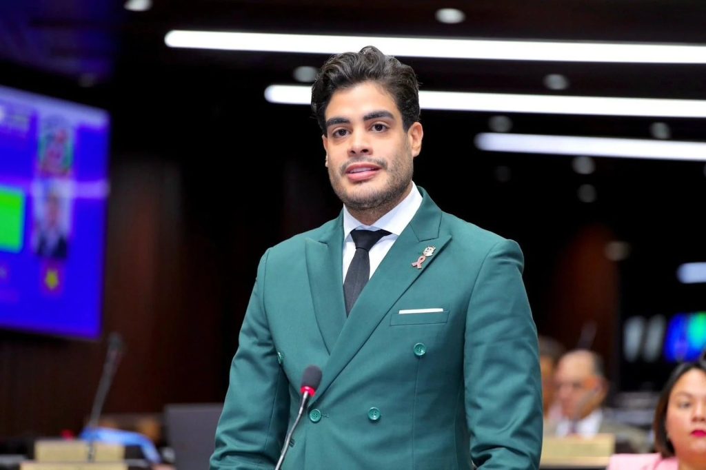 Diputado Bray Vargas revela abandonará el modelaje: “Es un ciclo que ya debo cerrar”