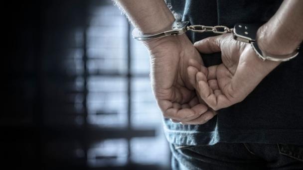 Detienen acusado de agredir pareja e hijos en San Francisco de Macorís