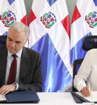 MINERD y Cancillería firman acuerdo para facilitar pruebas Nacionales a  dominicanos en el exterior
