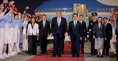 Donald Trump llega a Pekín para su segunda visita a China desde 2017