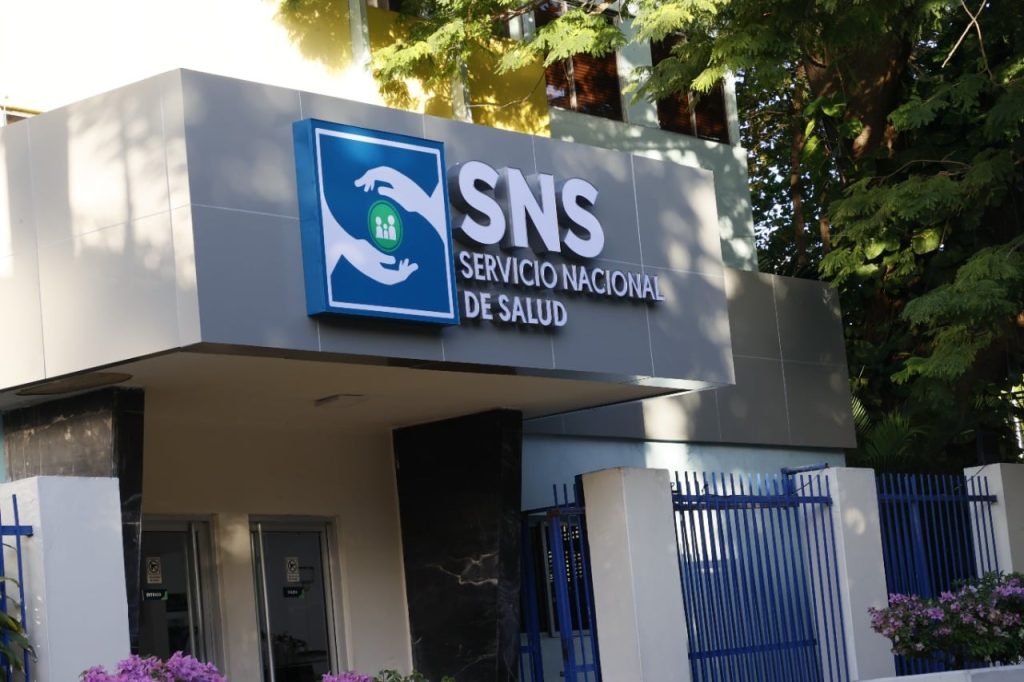 SNS elimina contratos privados en hospitales para erradicar prácticas poco transparentes