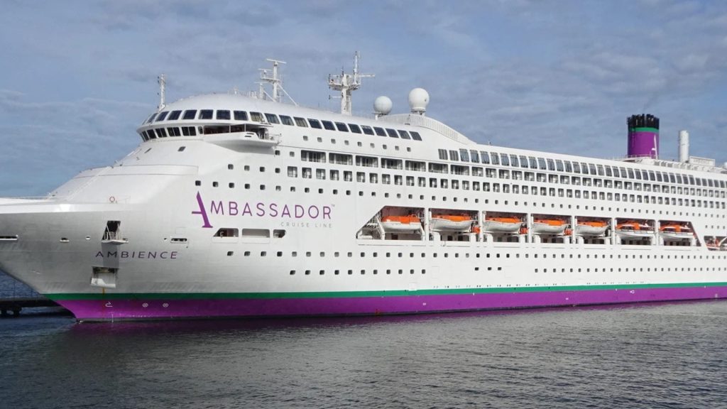 Por muerte de pasajero, confinan 1700 personas por casos de gastroenteritis en un crucero en Burdeos