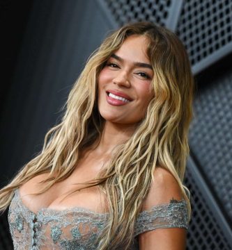 Los American Music Awards premiarán a Karol G por su excelencia como artista internacional