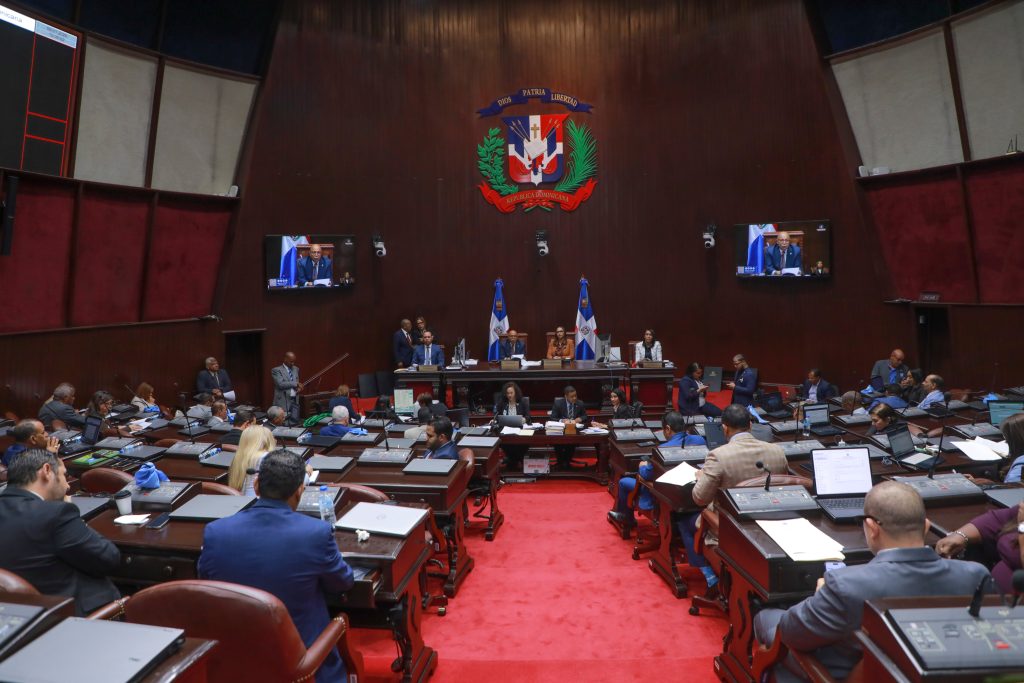 Diputados aprueban proyecto que eliminaría alimentos ultraprocesadas y refrescos en escuelas
