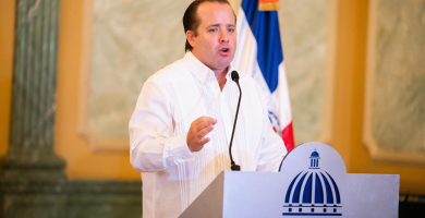 Paliza asegura acuerdo con EE.UU. para recibir deportados no compromete la soberanía dominicana