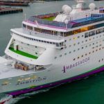 Confirman brote de gastroenteritis en crucero con 1,700 personas confinadas en Burdeos