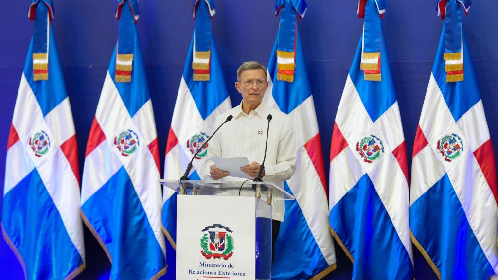Canciller aclara que acuerdo con EE.UU. no incluye haitianos ni solicitantes de asilo