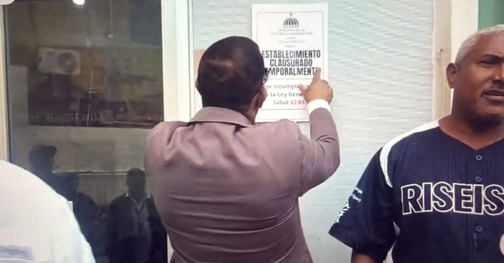 VIDEO: Cierran fábrica de lácteos en Santiago por incumplimiento de normas sanitarias