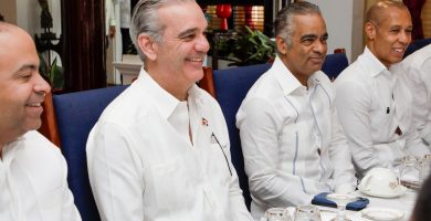 Casa de Gobierno en Guyana recibe Abinader en inicio de agenda oficial