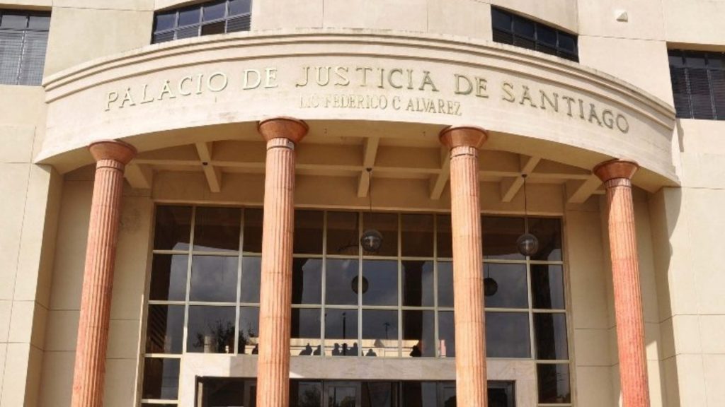 Recesan audiencia de medidas de coerción contra presunta red de tráfico ilícito de migrantes en Santiago
