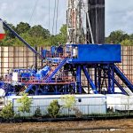 El petróleo de Texas retrocede 0,61 % y se ubica en 100,4 dólares