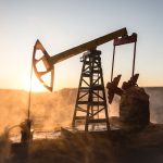 Petróleo de Texas sube ligeramente un 0,15 % pendiente de avances en Irán