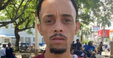 Arrestan hombre acusado de amenazar a su expareja tras reclamarle por golpear a su hijo de 6 años