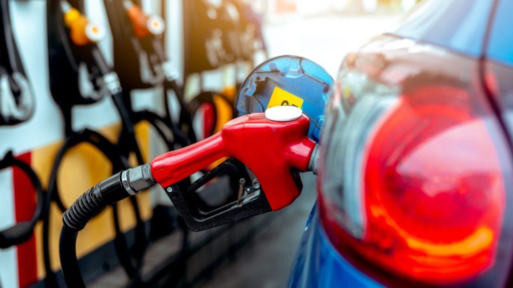 Gasolina premium y gasoil óptimo suben RD$8.00, mientras gasolina y gasoil regular RD$4.00 por galón
