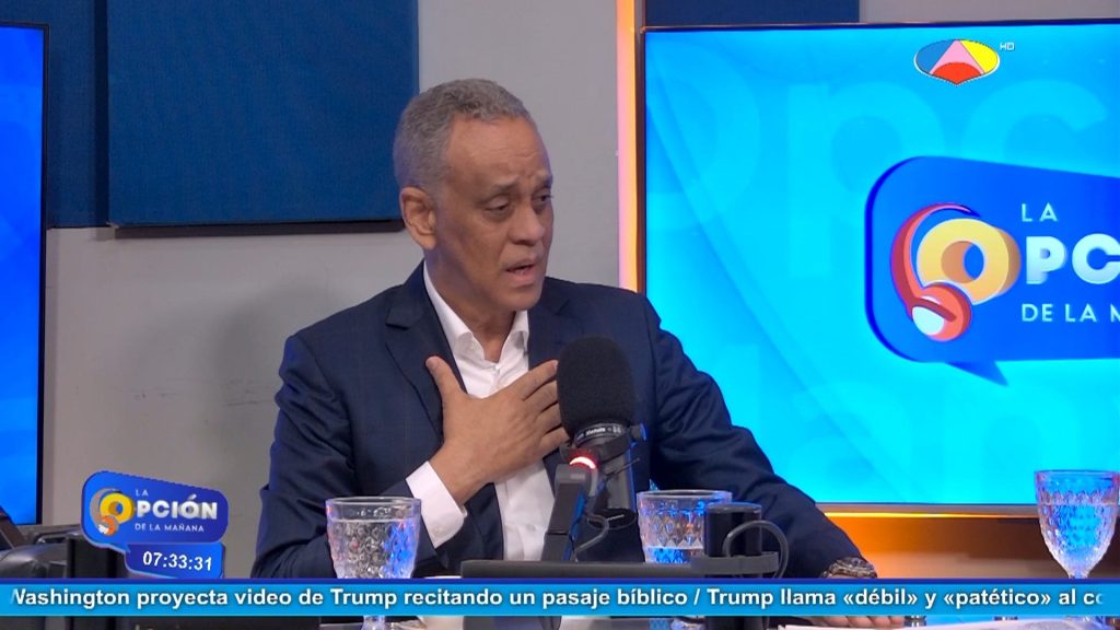 “Vergonzoso y humillante”: Manolo Pichardo arremete contra acuerdo RD–EE.UU. sobre deportados