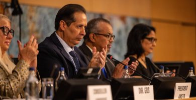 Ministro de Salud propone abrir el debate sobre medicinas de alto costo y la salud mental como prioridad internacional