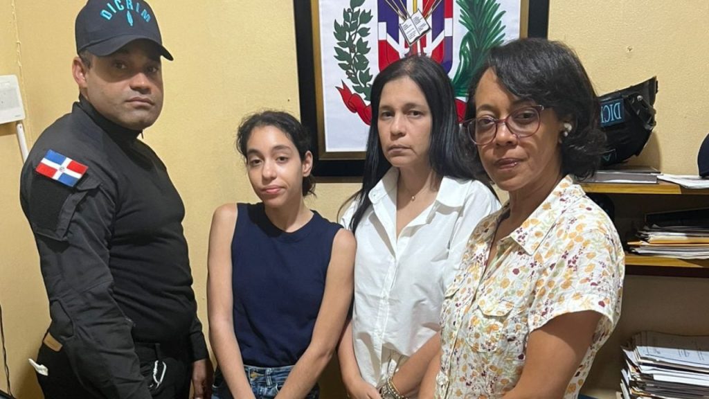Menor ya está con su familia tras ser localizada en el Mirador Norte