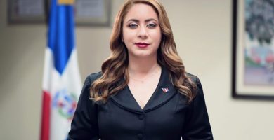 Ministra de la Mujer dice estar preocupada por desigualdad para la mujeres incursionar en la política