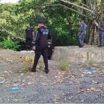 VIDEO: Hallan dos cuerpos con varios impactos de bala en barranco de la carretera La Vega-Jarabacoa