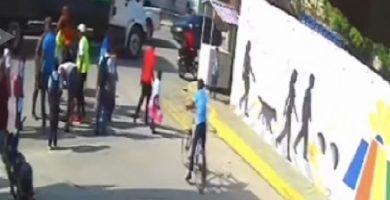 Niña cae en drenaje sin tapa al salir de escuela en SDE