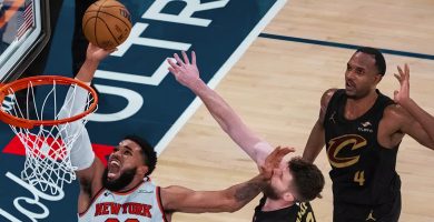 Dominicano Karl-Towns brilla en triunfo épico de Knicks ante Cavaliers