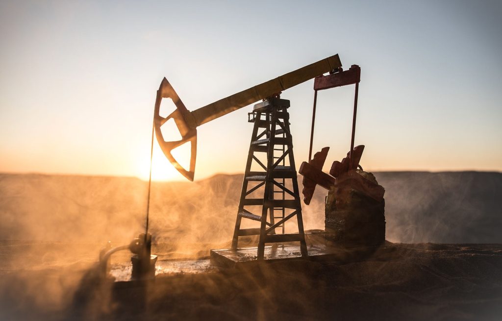 Petróleo de Texas cae 5,7%, hasta US$98,26, por expectativas de avance EEUU-Irán