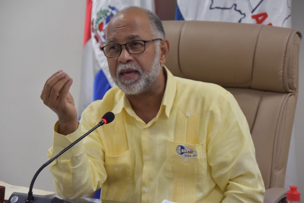 Hidalgo: la ADP continuará jugando su rol de defensa de la educación pública